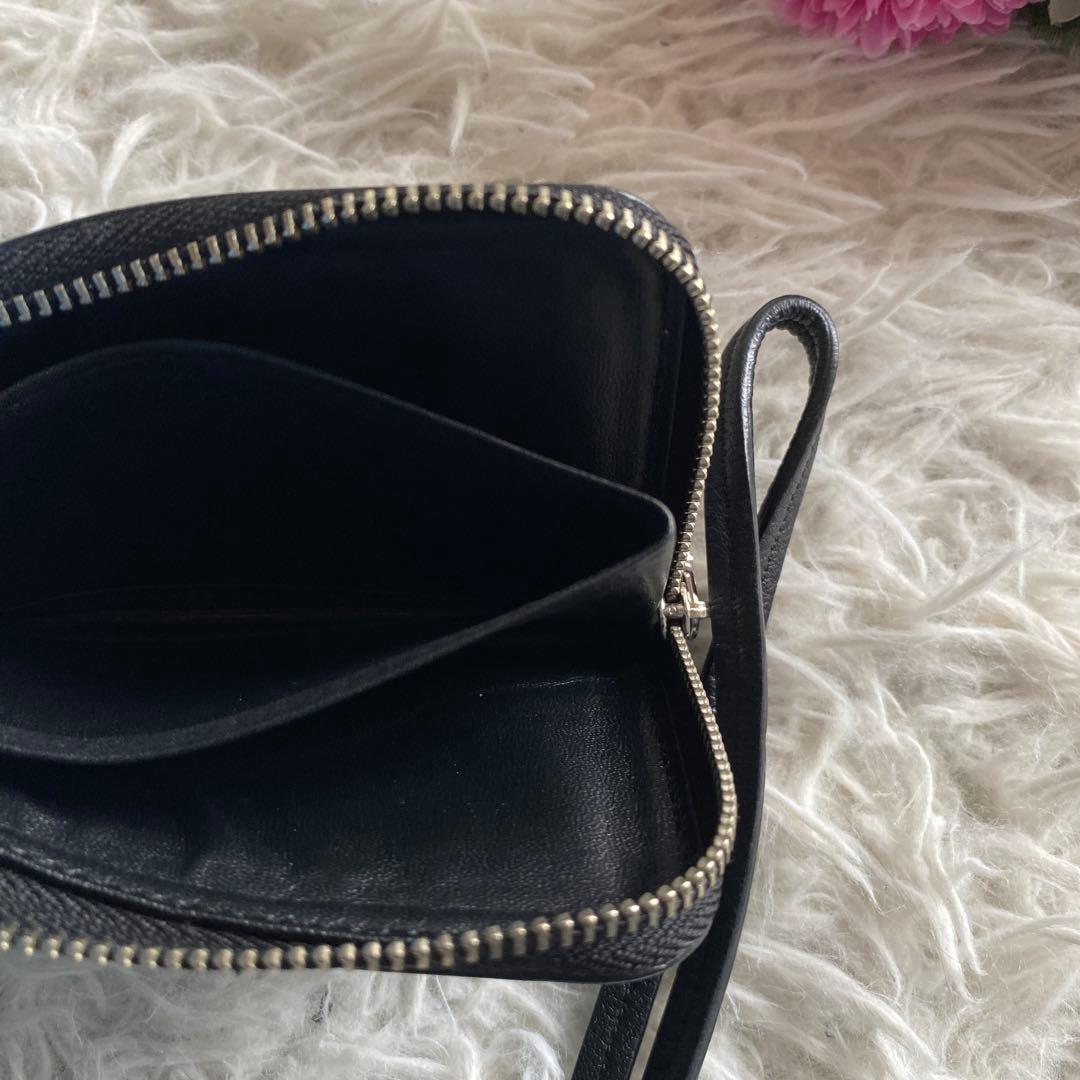 ヒステリックグラマー　ロゴスタッズ　ラウンドジップ　ミニウォレット　ネック