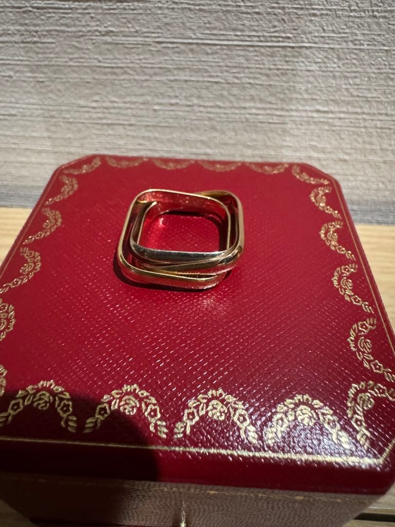 カルティエ トリニティリング クッション（スクエア型） クラシックモデル