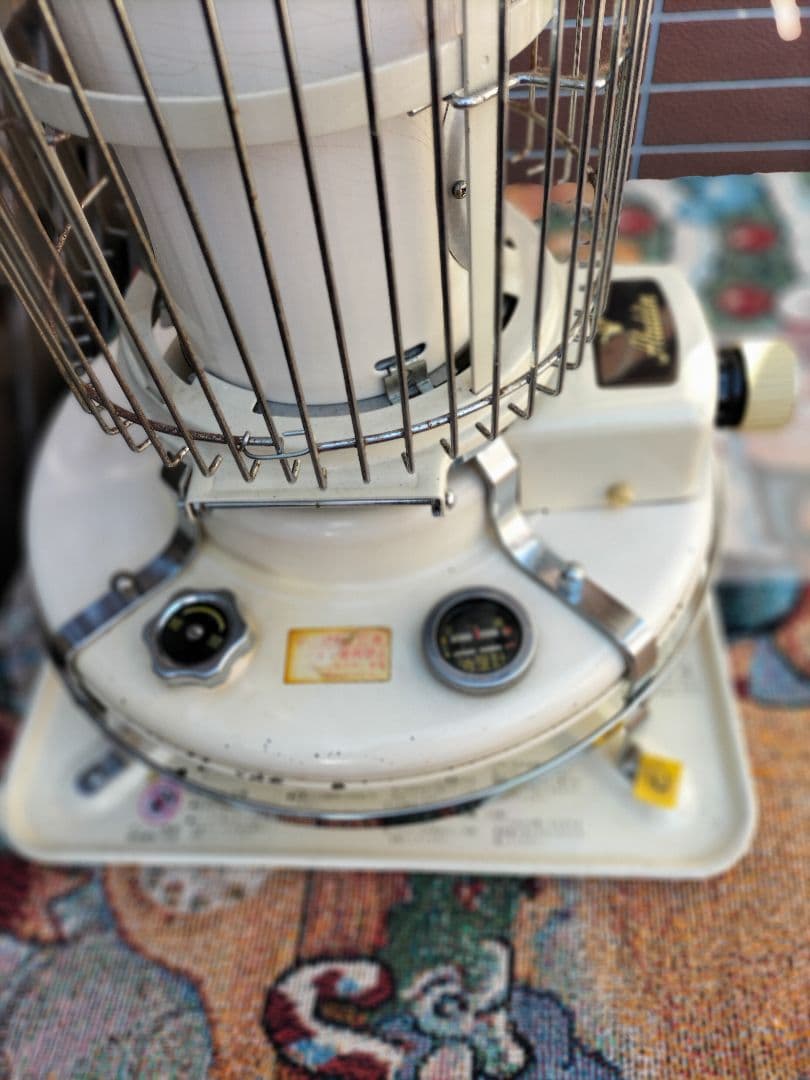 アラジンストーブ メンテナンス済み。純正芯交換済。取説付きです。ベージュ６