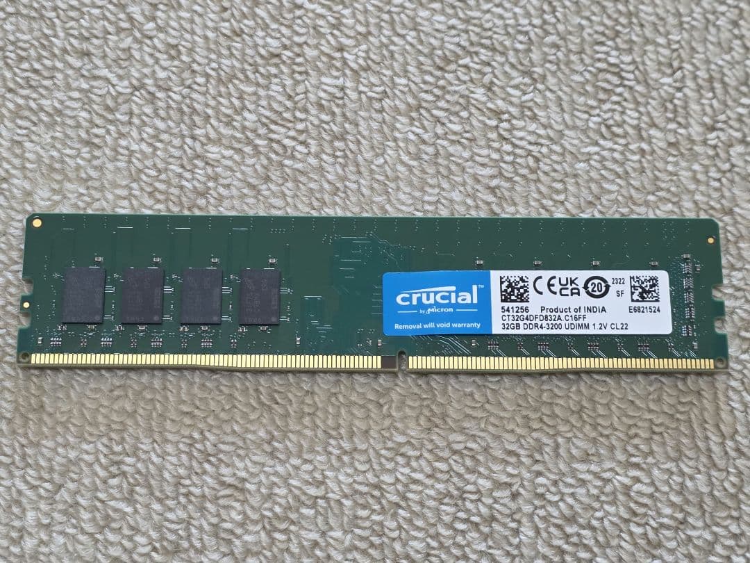 メモリー crucial DDR4 32GB CT32G4DFD832A