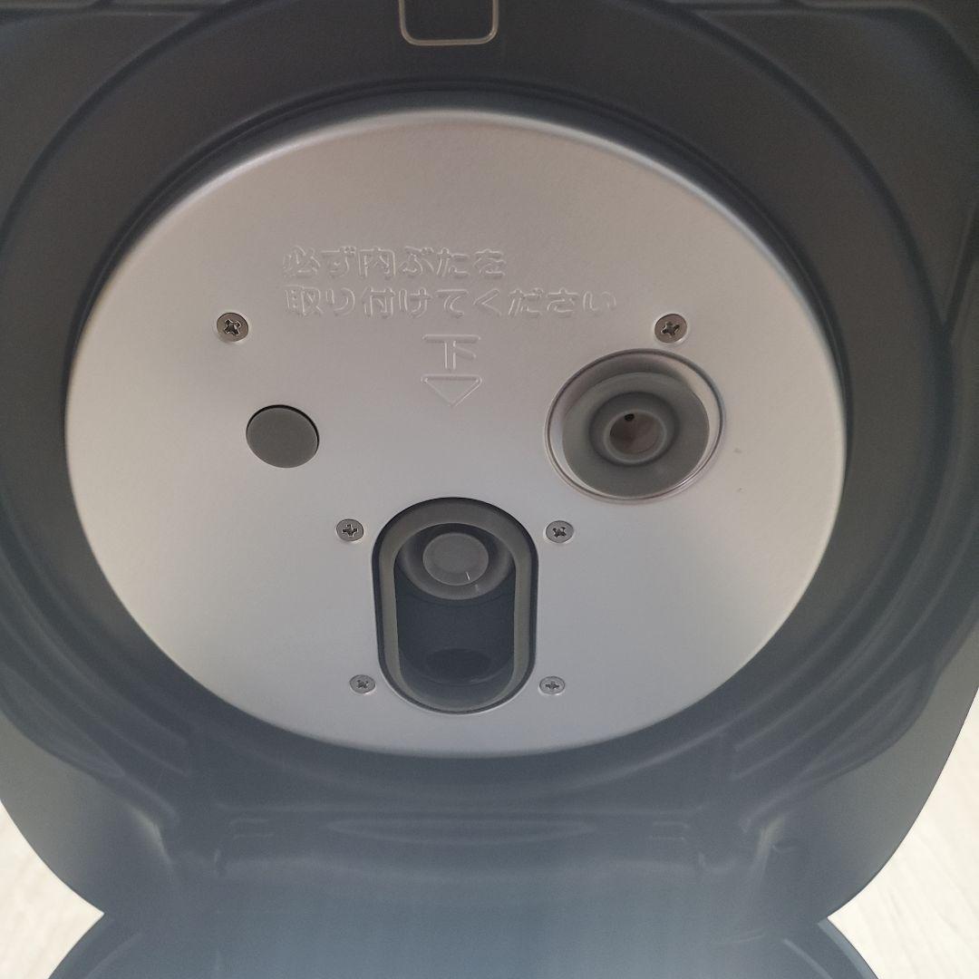23年 TOSHIBA 炊飯器 RC-10VRV 炎匠炊き 真空IH 5.5合