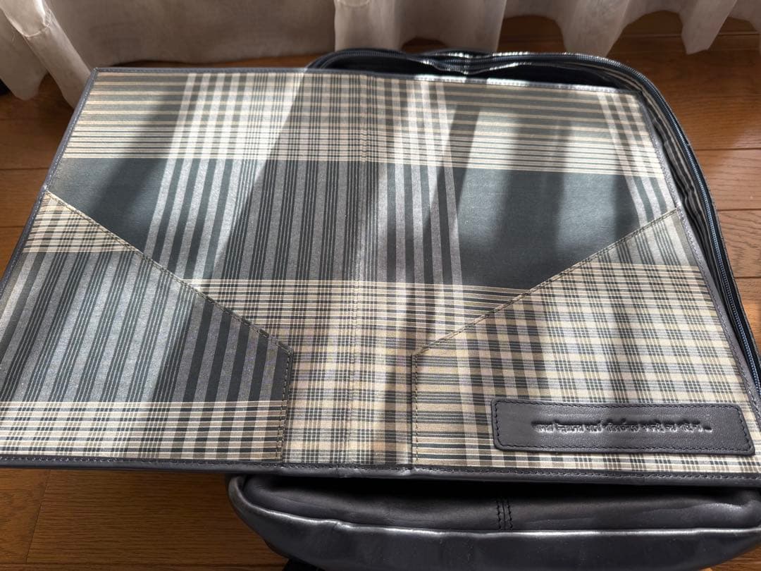 売り切り最終値下げ　マザーハウス　ザダンバックパック（濃紺）