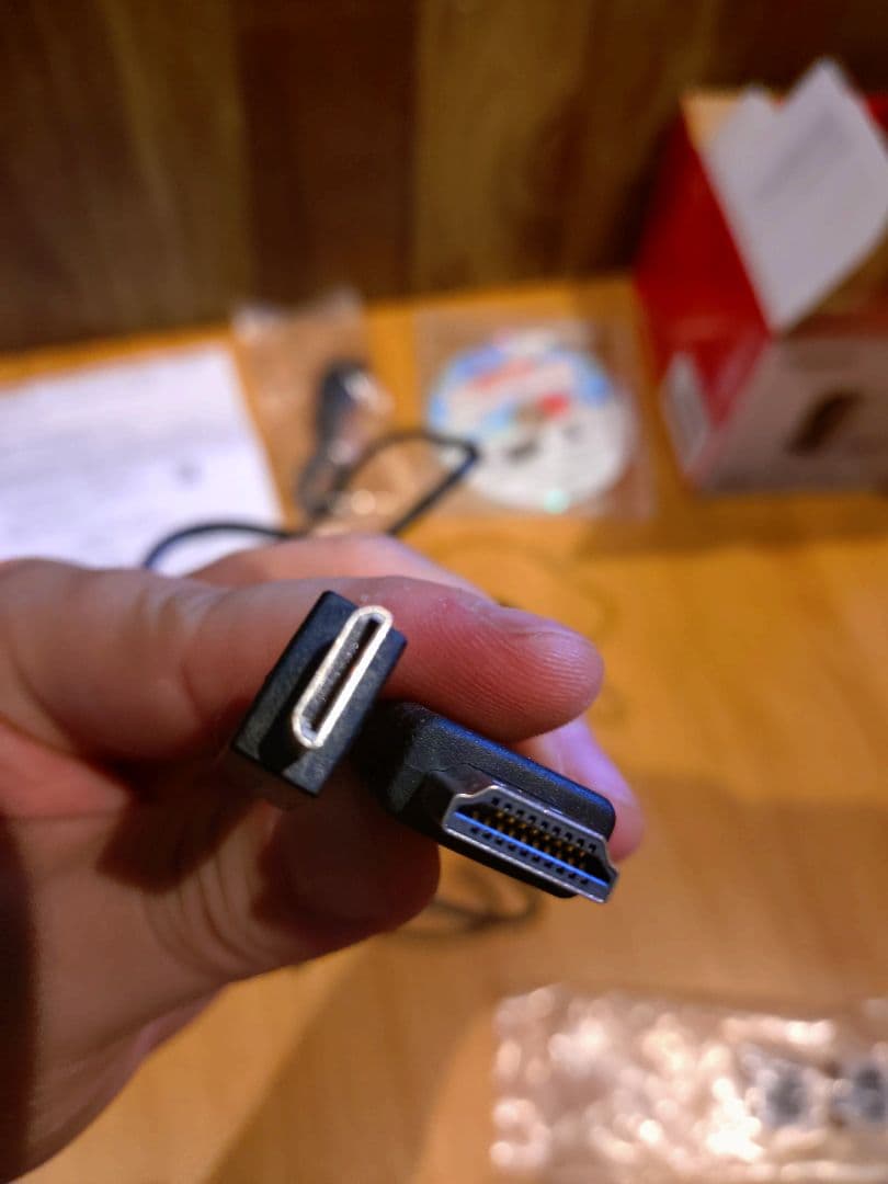 Canon iVIS HF R700 ビデオカメラ本体 バッテリー 充電器