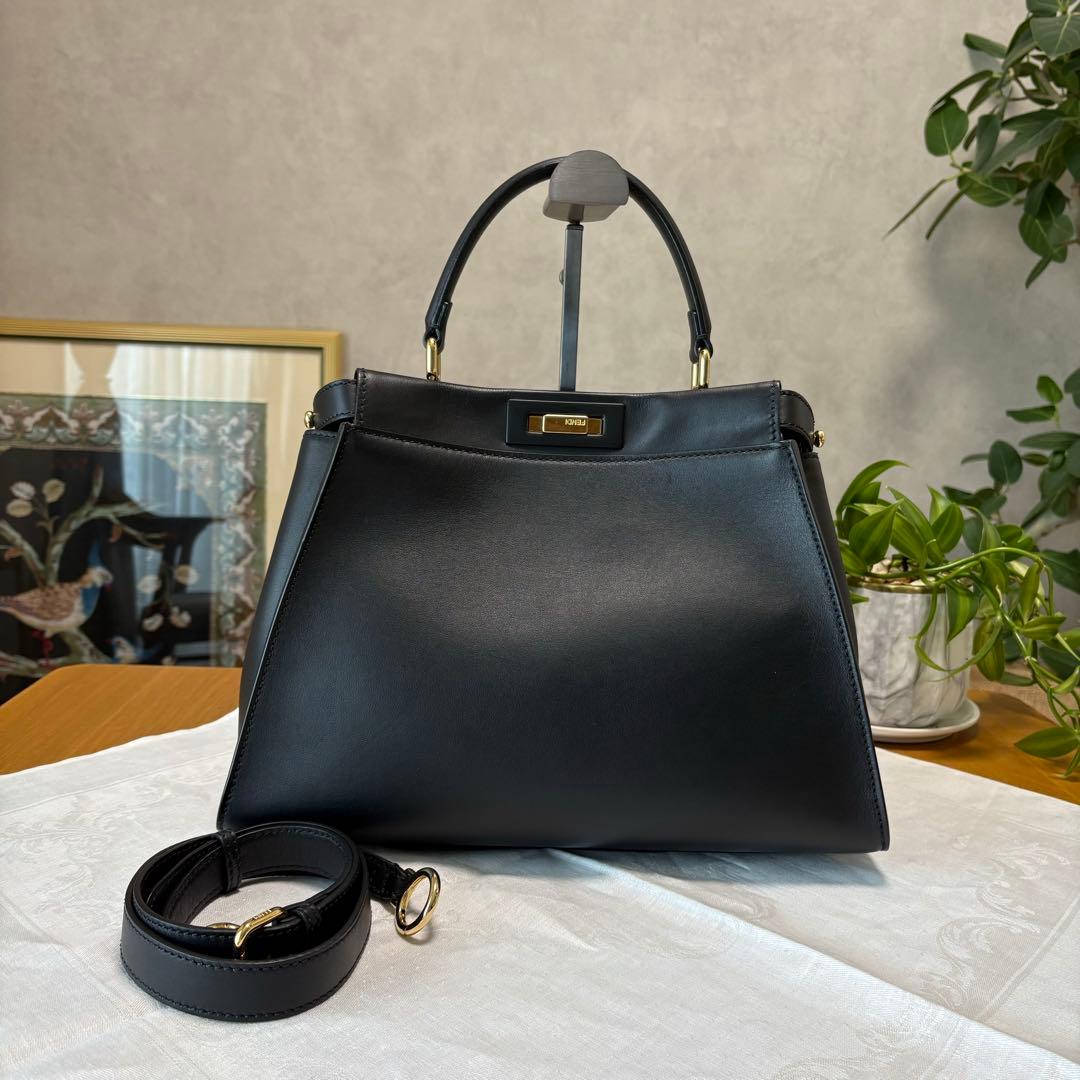 FENDI フェンディ ピーカブー レギュラー レザー 2way モンスター