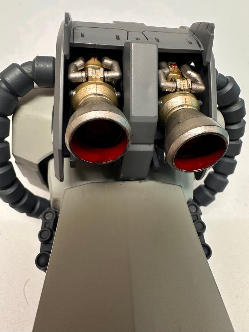 PG MS-06F Zaku II 完成品塗装済み