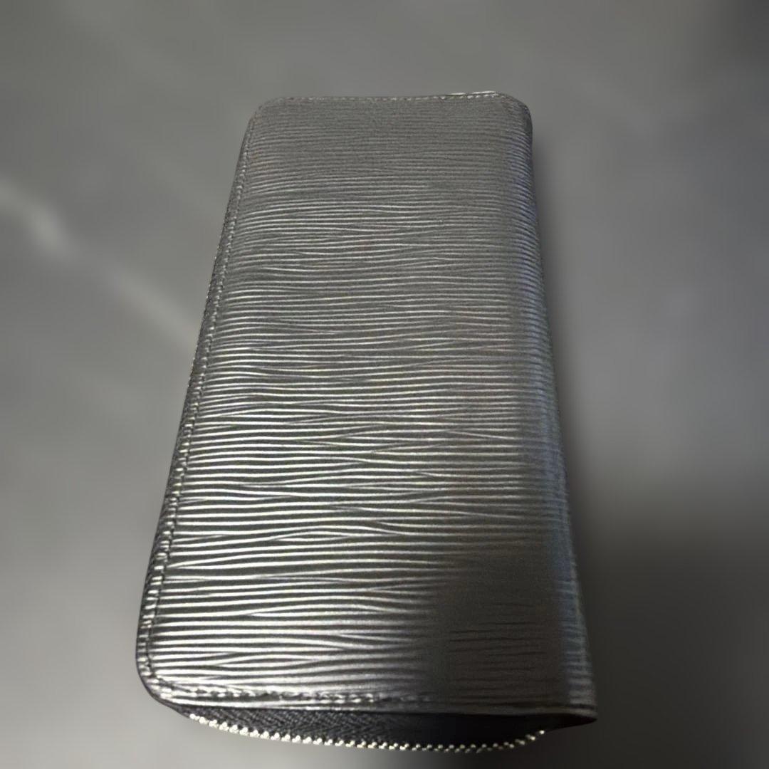 Louis Vuitton エピレザー 長財布 シルバー