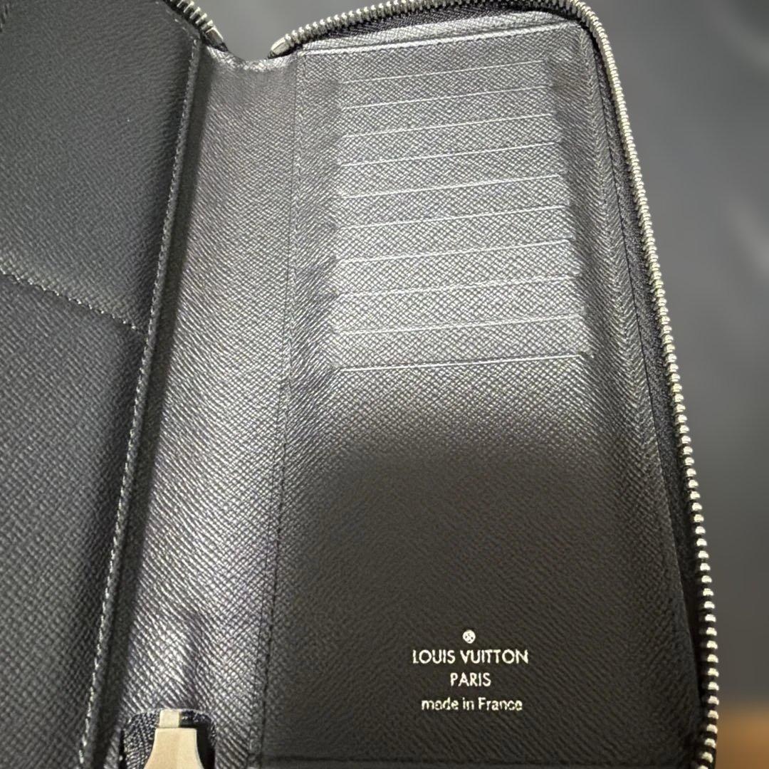 Louis Vuitton エピレザー 長財布 シルバー