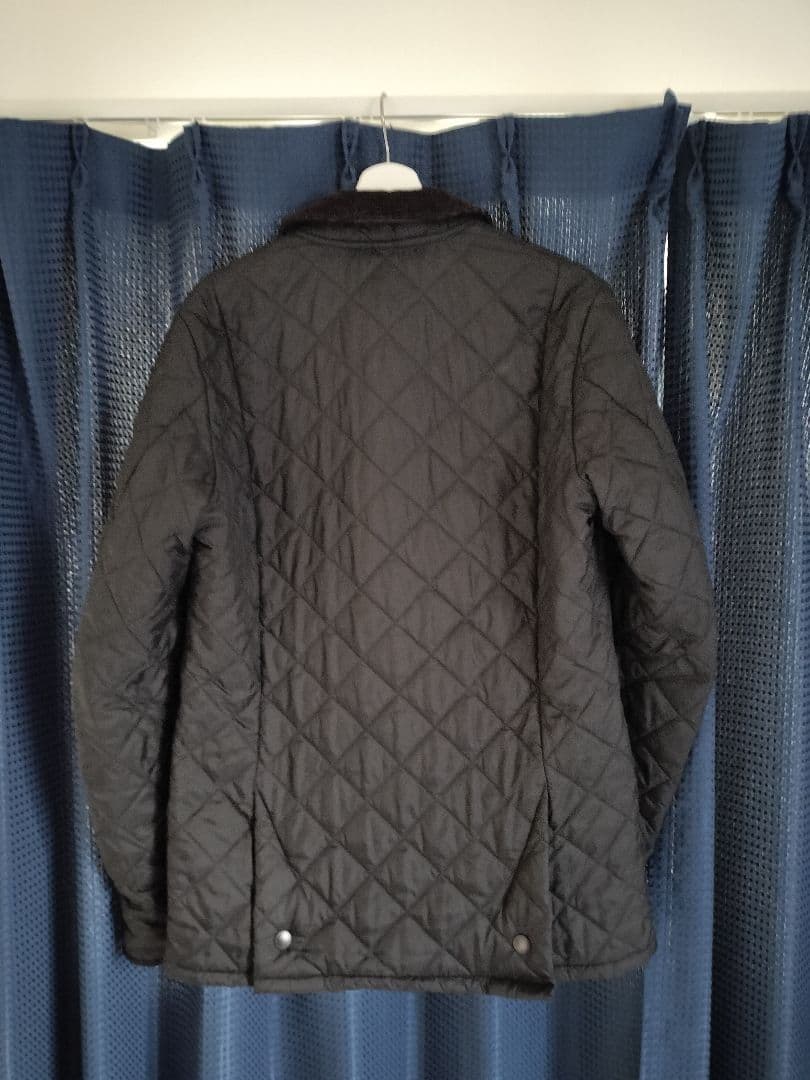 美品 Barbour バブアー キルティングジャケット