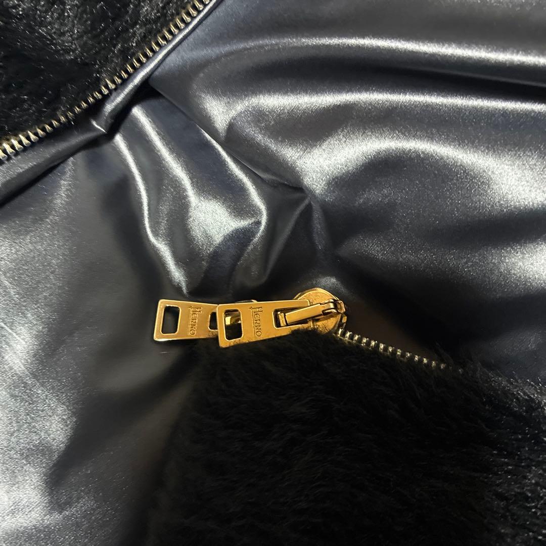 HERNO ブラック エコファーベスト　おしゃれ！梅田阪急店購入！完売　ブラック