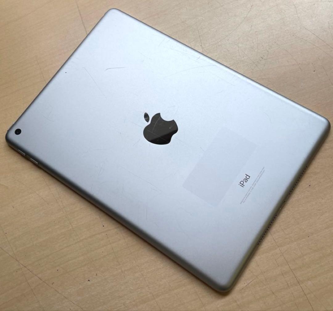 iPad 第6世代　A1893　Wi-Fiモデル　スペースグレイ32GB #5