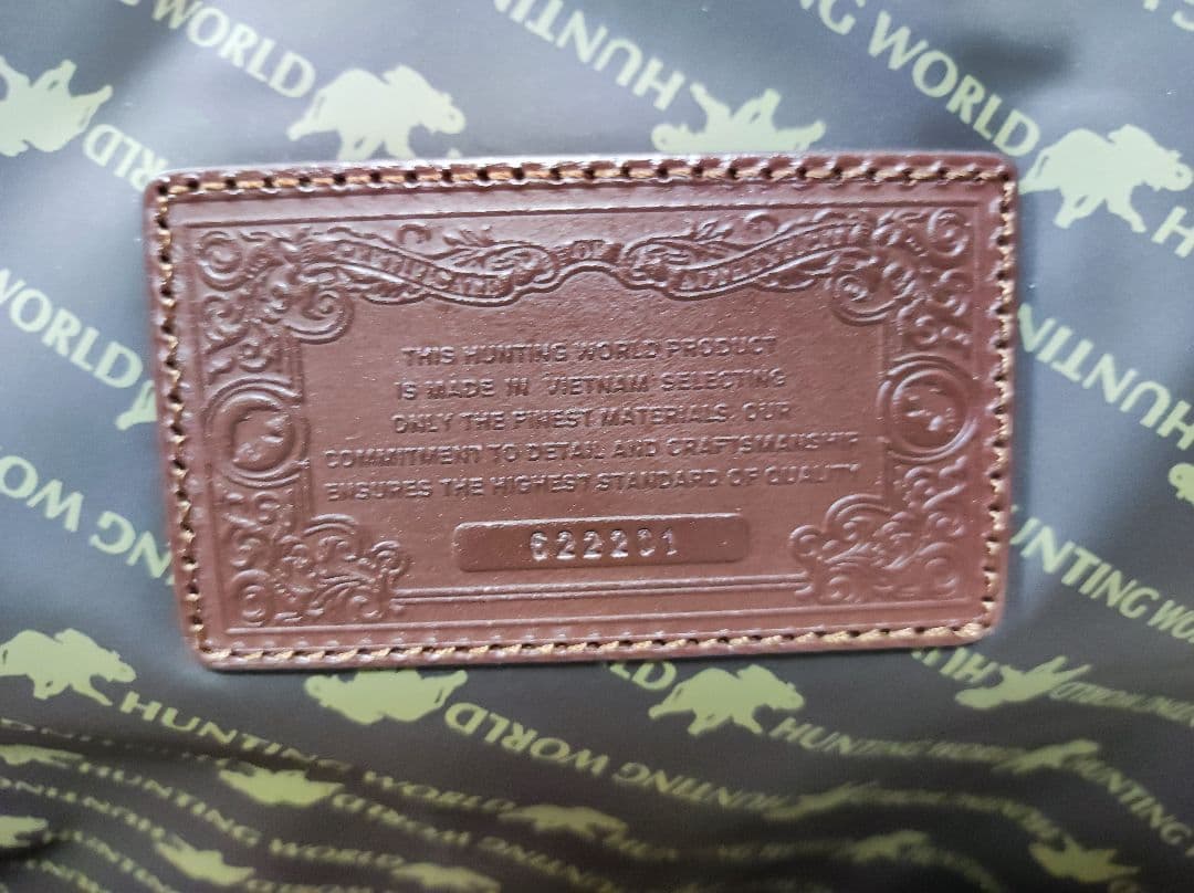 HUNTING WORLD ナイロン ショルダーバッグ