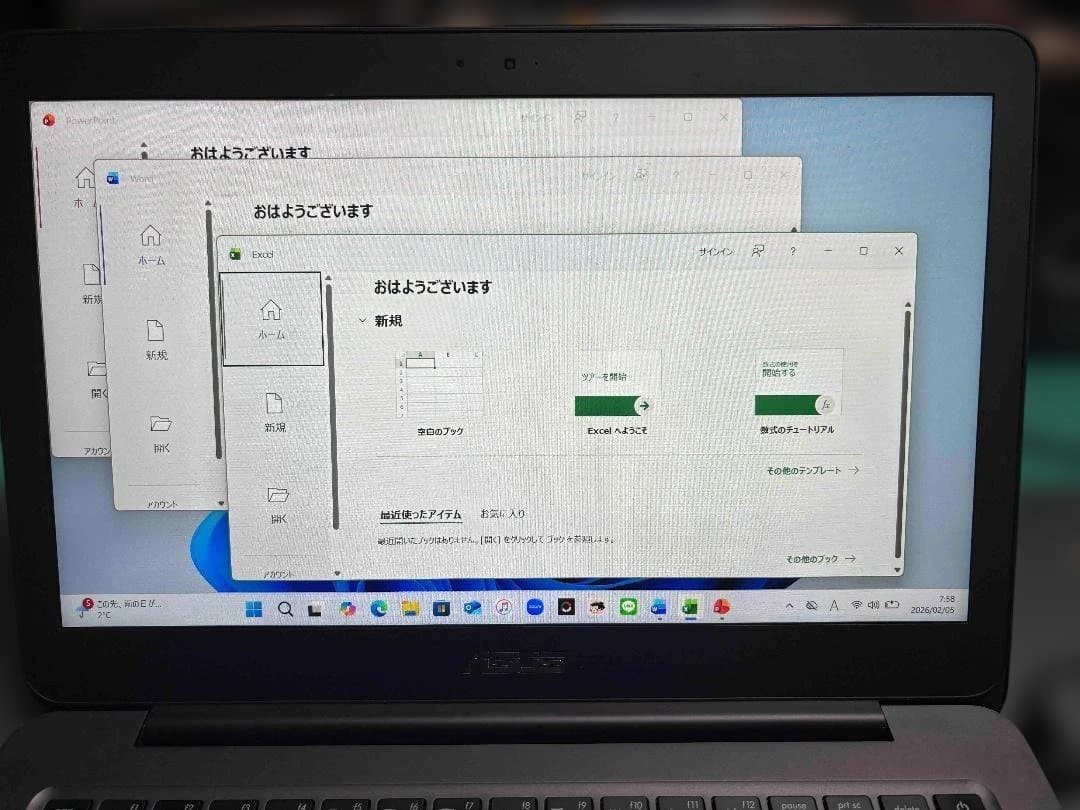 Windowsノート本体 ASUS UX305U Core i5/SSD 120GB/Office