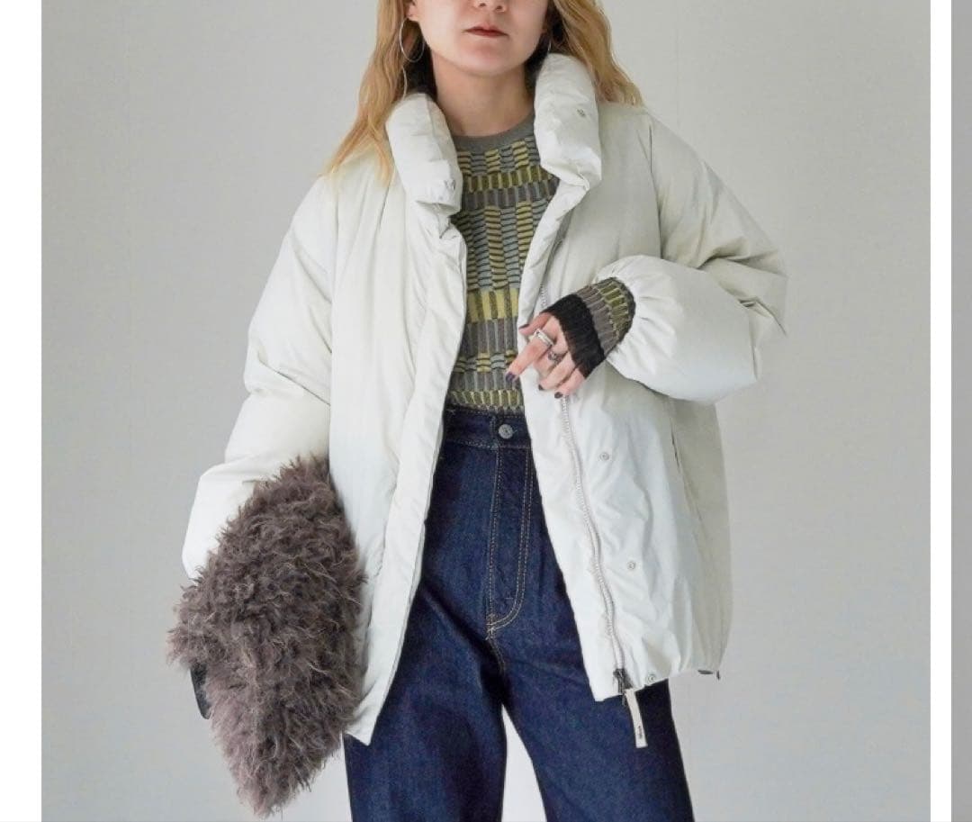 みぃ　NANGAナンガ　スタンドカラーダウンジャケット　WS ホワイト