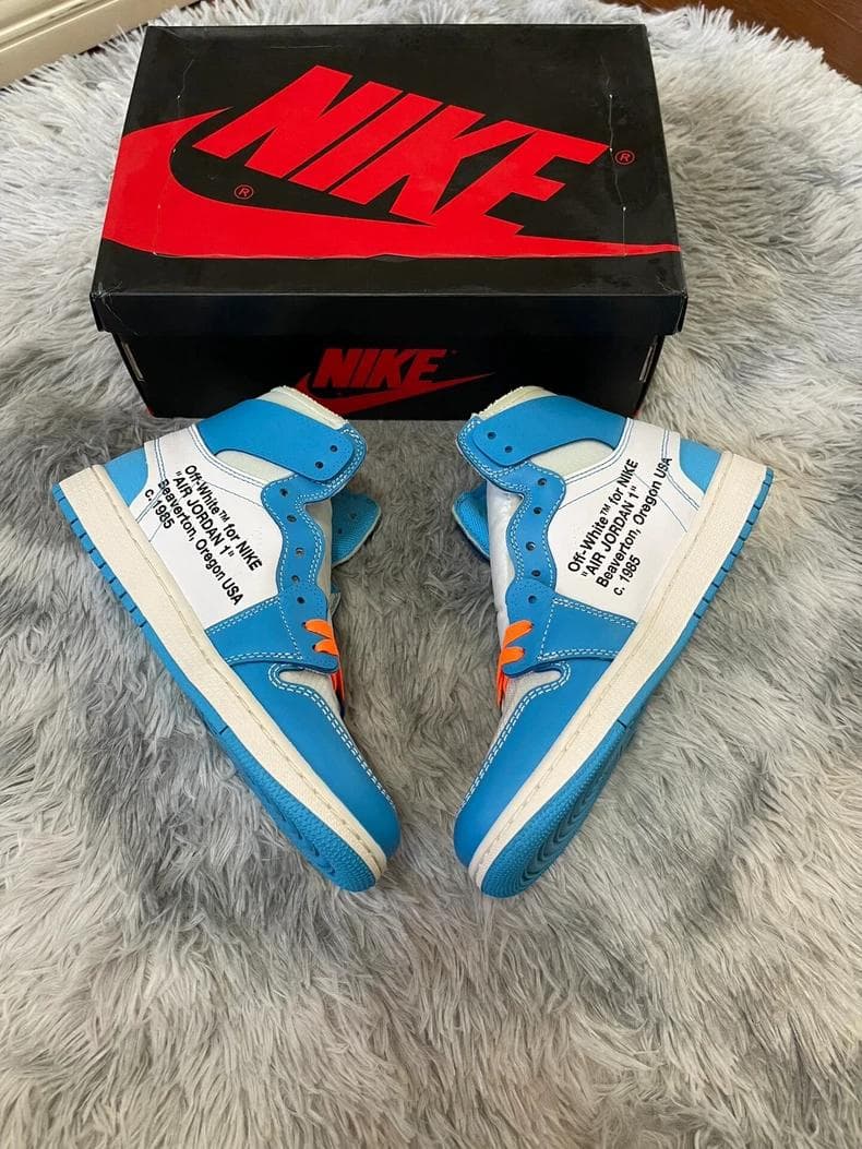Off-White × Nike Air Jordan 1 UNC