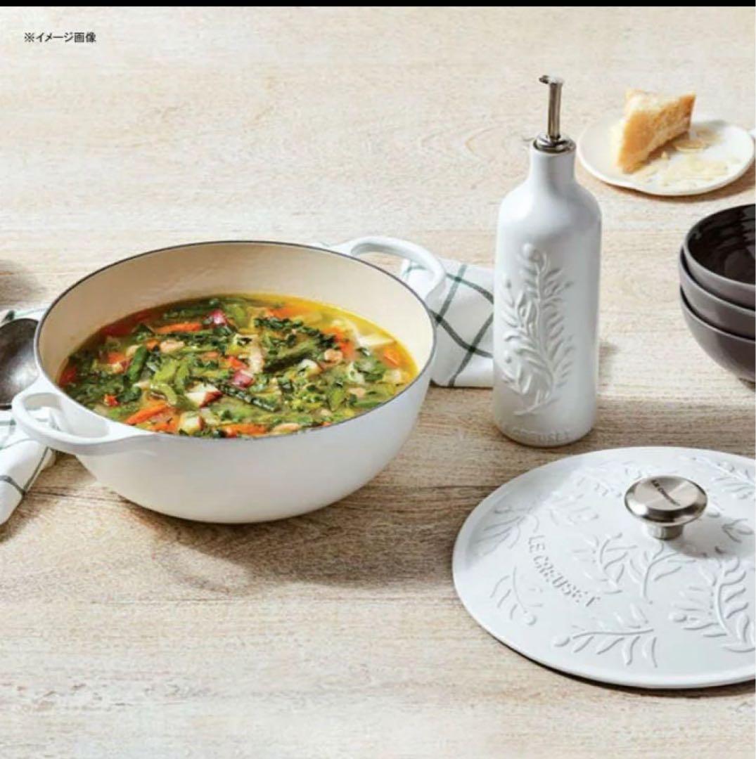 SALE❣️新品　ルクルーゼ 28cm マルミット オリーブブランチレリーフ　IH