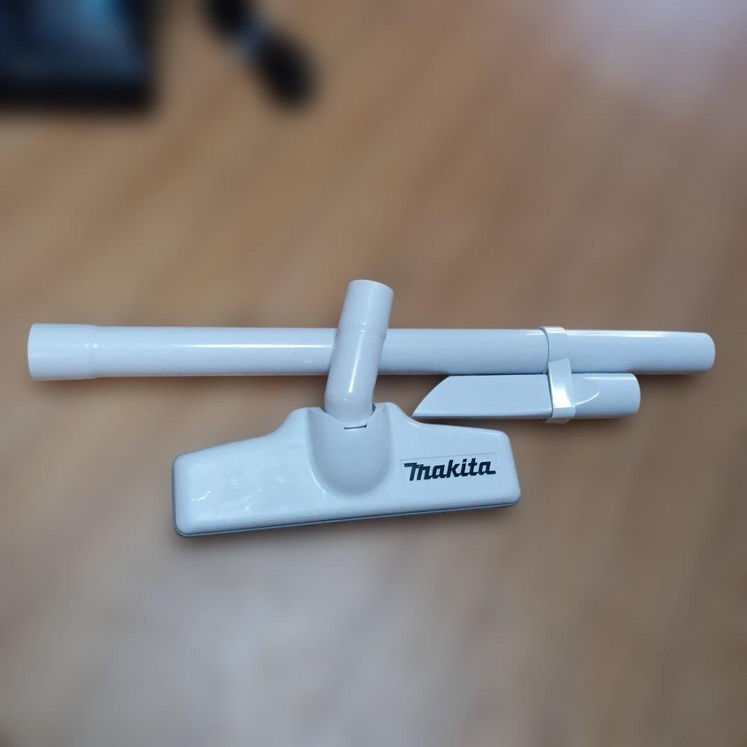 マキタ10.8V充電式クリーナCL108FD純正バッテリー、充電器付