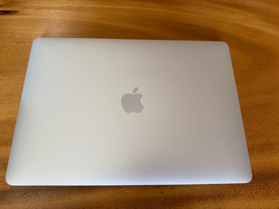【美品】MacBook Air M1 シルバー256GB バッテリー85%