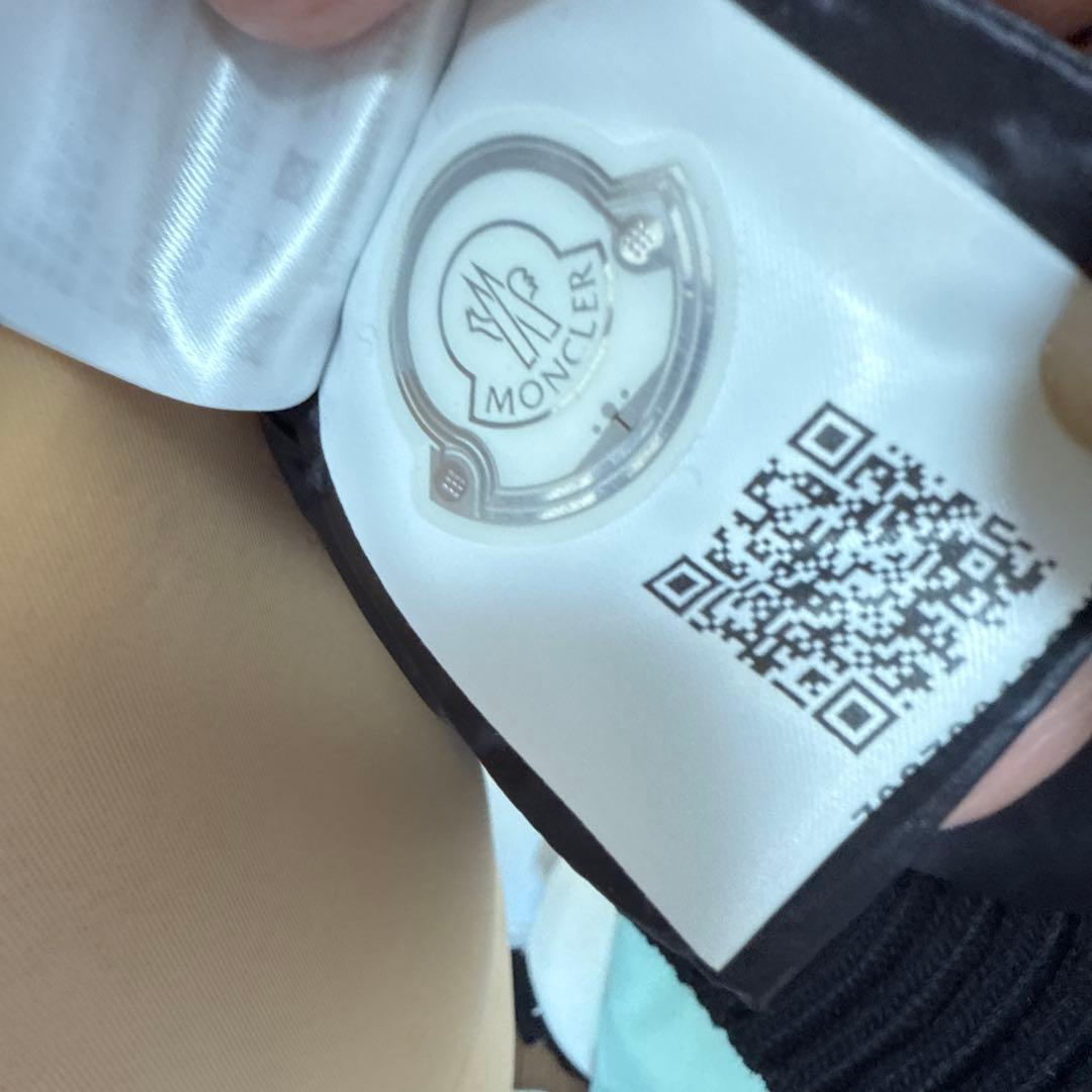 MONCLER ダウンジャケット ブラック　aaです