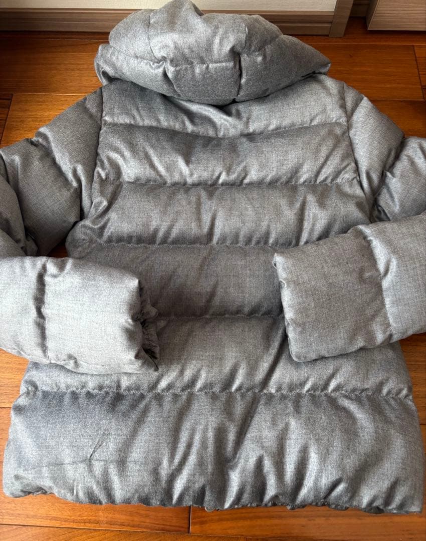 DUVETICA ウール　フード付きダウンジャケット　size40