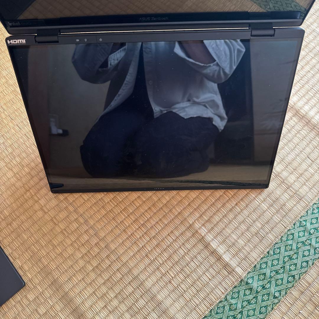 本日大幅値引き開催　極美品ASUS Zenbook DUO UX8406CA