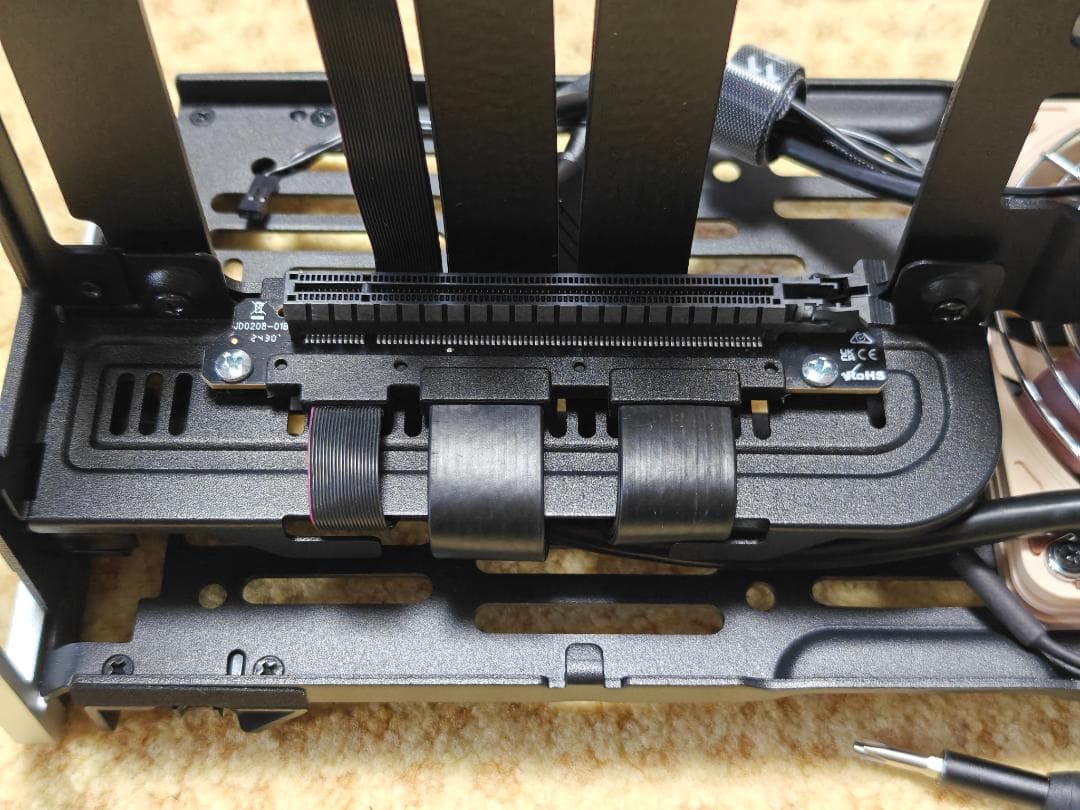 PCケース(自作PC用) Fractal Design Terra Silver