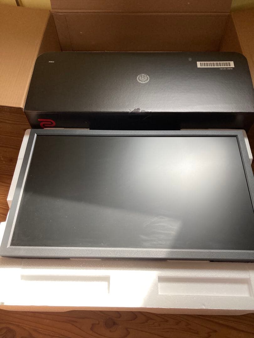 BenQ XL2411K ゲーミングモニター 24インチ モニターアーム付