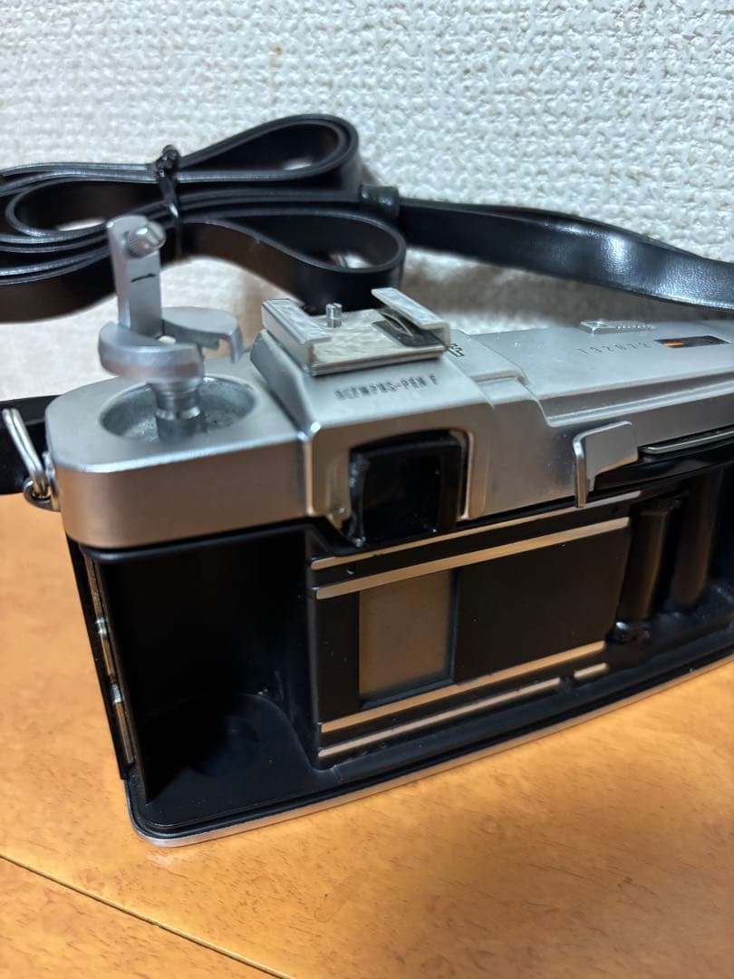 フィルムカメラ Olympus PEN-F