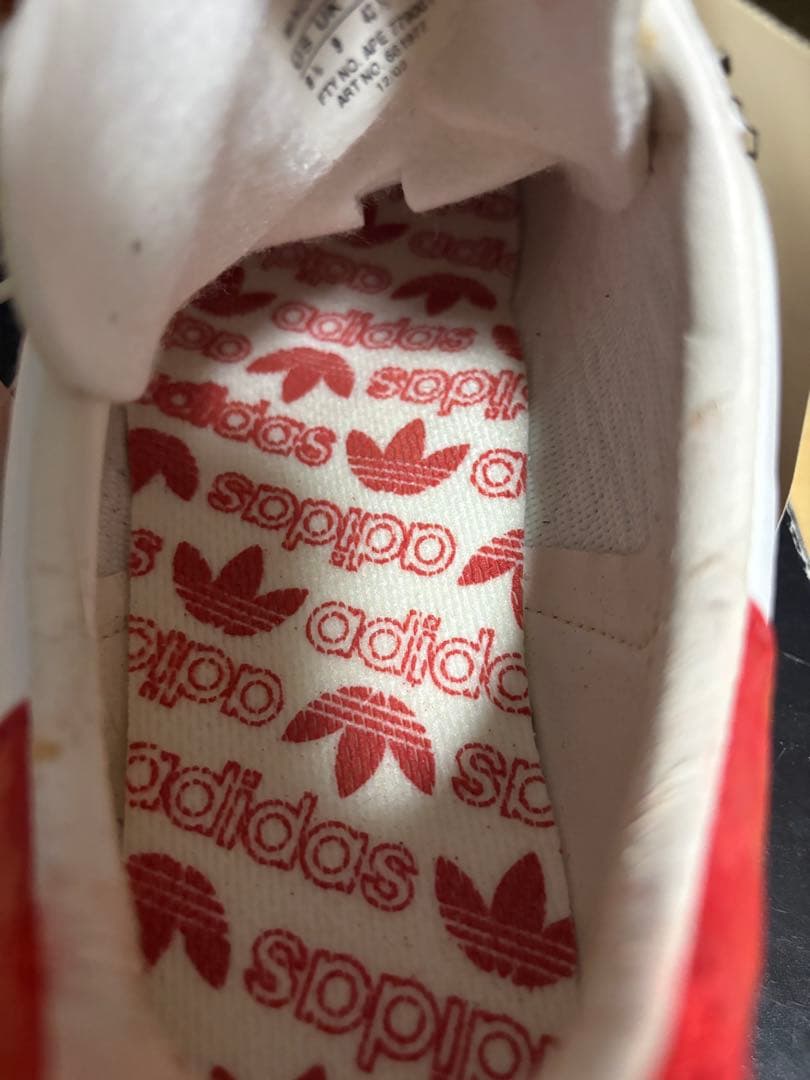 adidas スニーカー 661977 ホワイト/レッド 9 UK