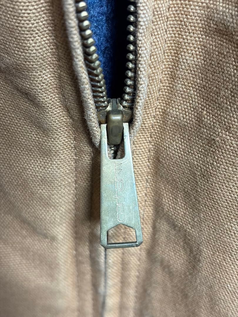 carharttカーハートのデトロイトジャケット　星タグ80s90s