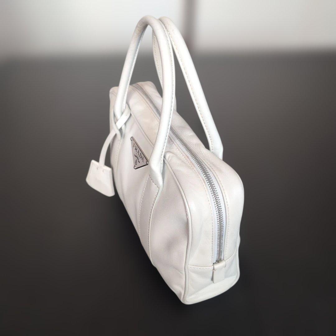 PRADA 　ハンドバッグ レザー　ダイヤル錠付き