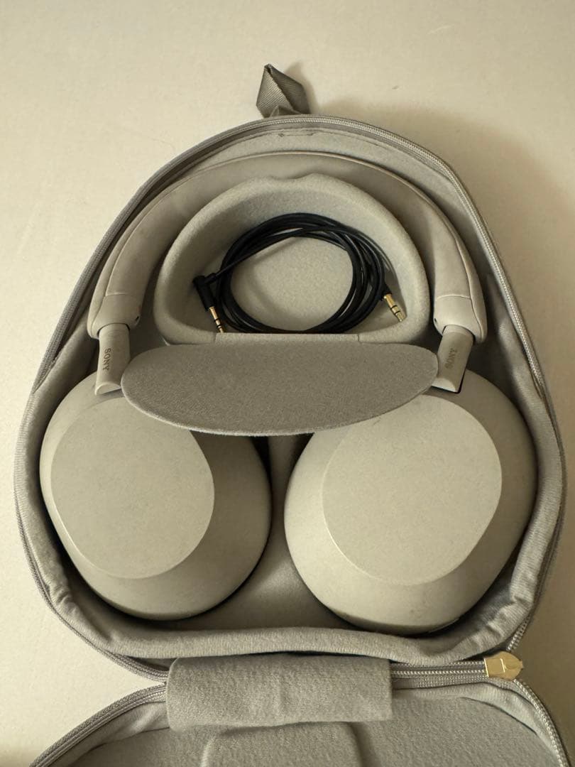 ソニー ワイヤレスノイズキャンセリングステレオヘッドホン WH1000XM5