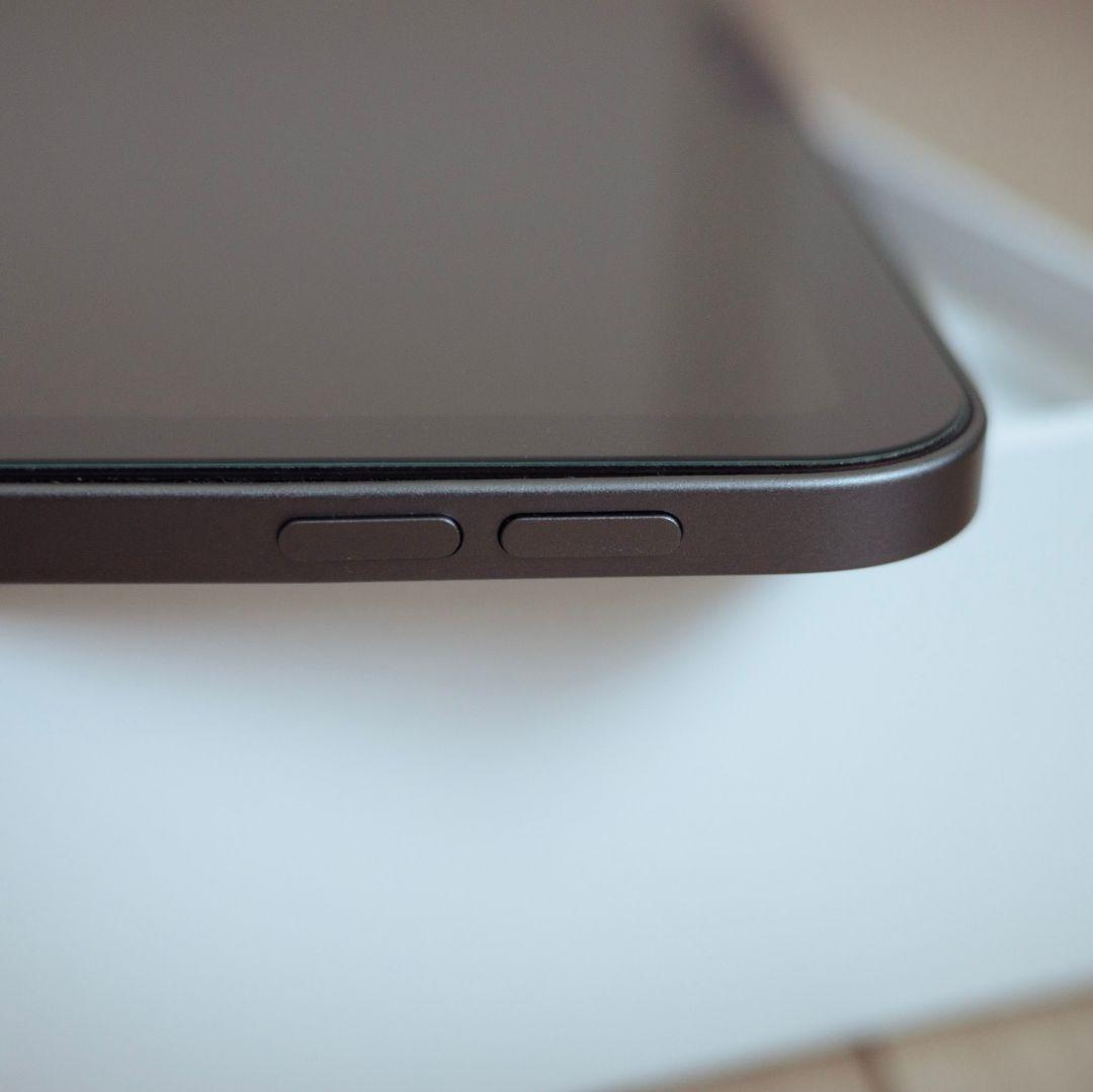 iPad Pro 11 256GB + Combo Touchキーボード