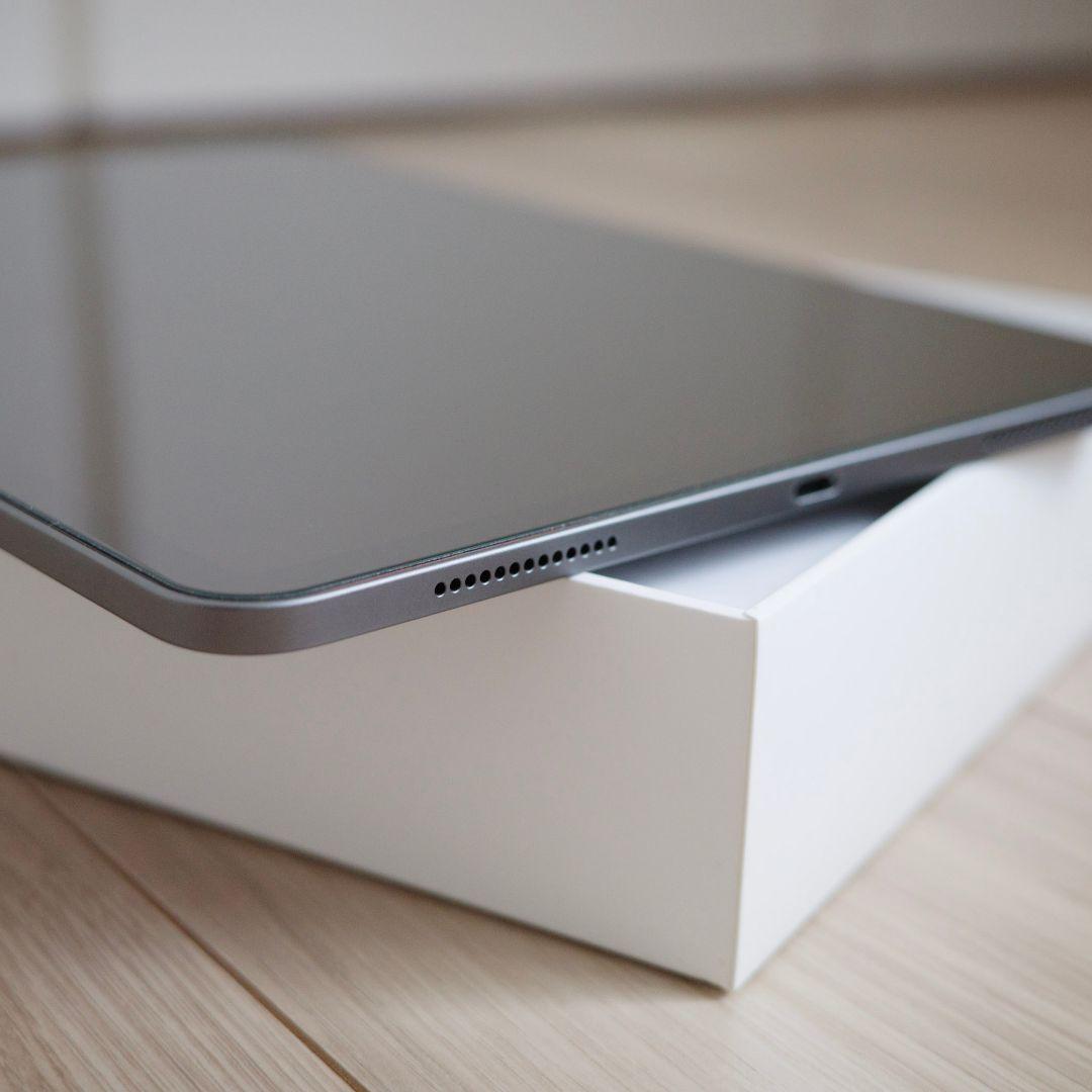 iPad Pro 11 256GB + Combo Touchキーボード