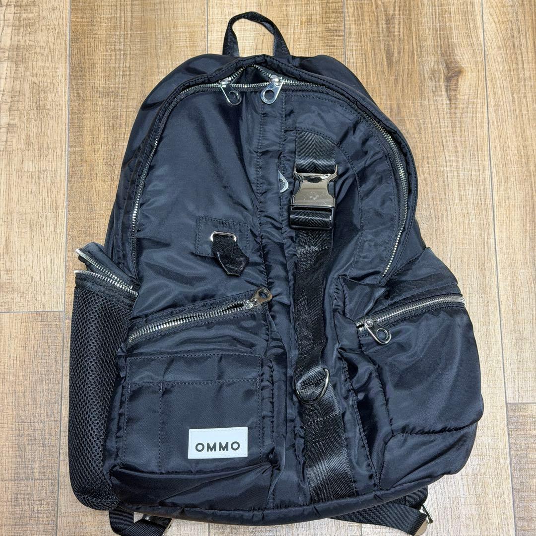 OMMO ブラック リュック・バックパック