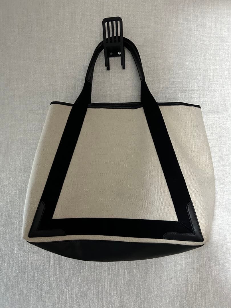 最終セールBALENCIAGAキャンパスMポーチ付き