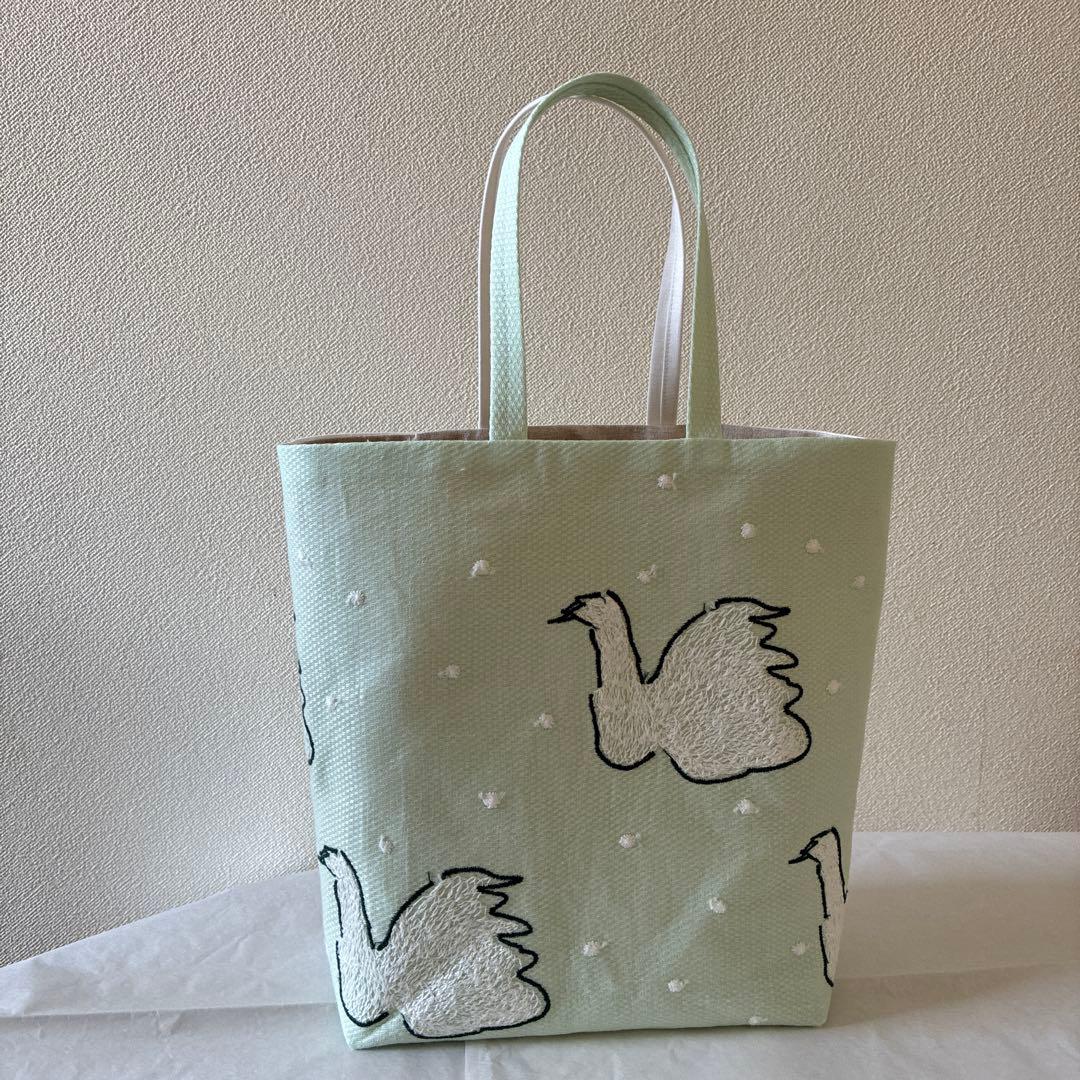 ミナペルホネン 生地使用　swan/forest tile お散歩トートバッグ
