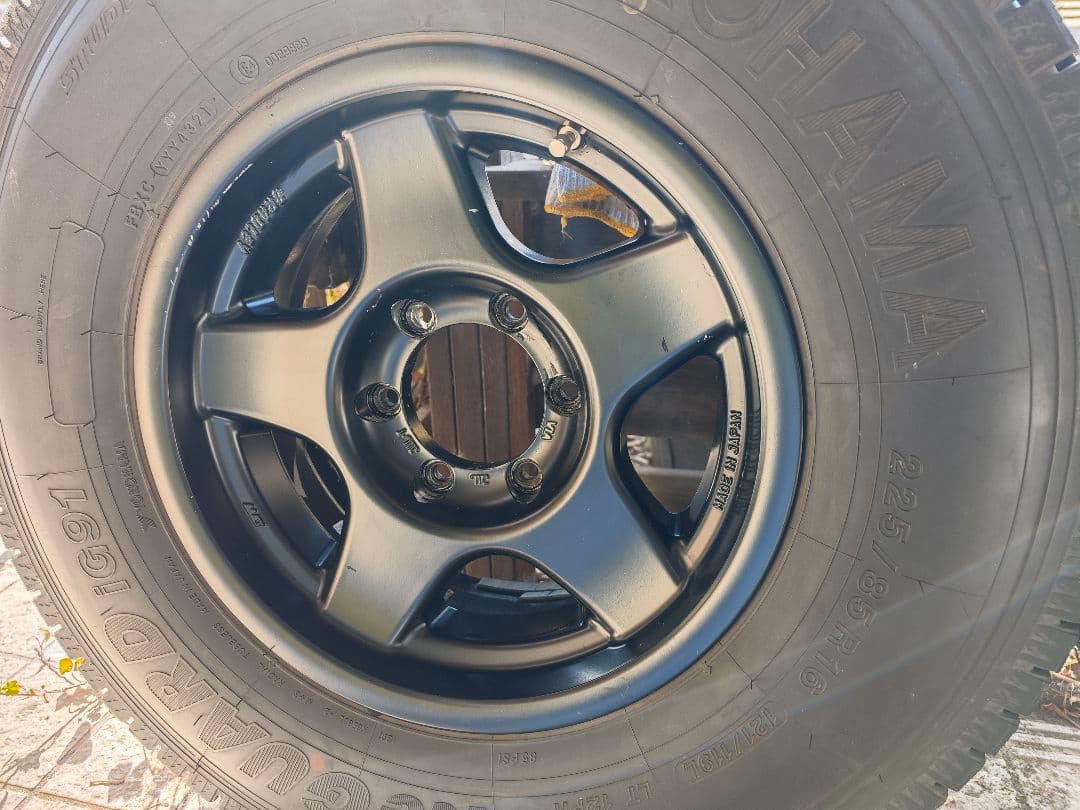 ブラッドレーv　16×6.5j -5 スタッドレス　225/85r16