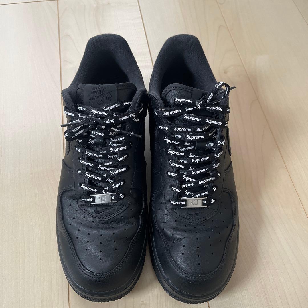 Supreme Nike Air Force 1 ブラック