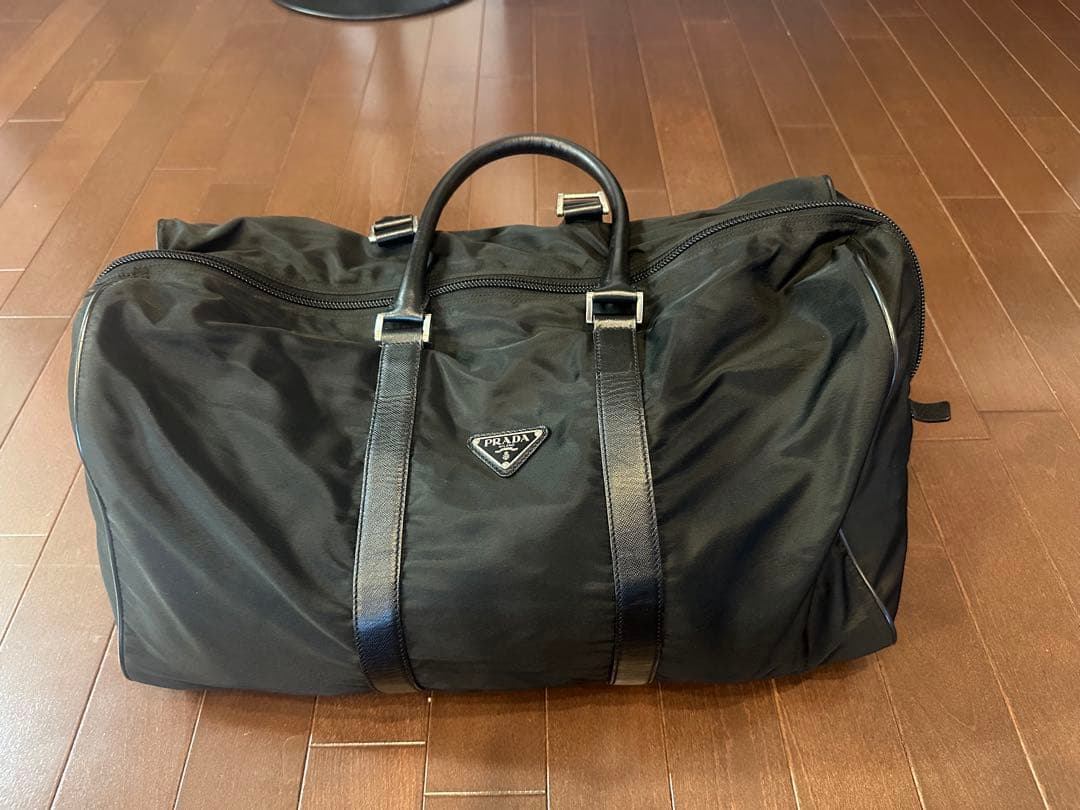 訳ありPrada ボストンバッグ 黒 ナイロン　ダイヤル式南京錠