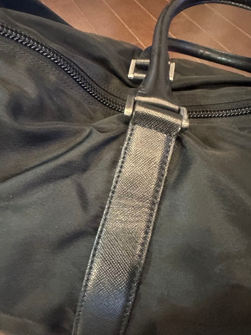 訳ありPrada ボストンバッグ 黒 ナイロン　ダイヤル式南京錠