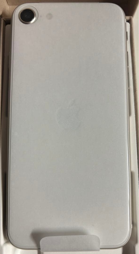 新品　Apple iPhone SE (第3世代) スターライト128GB