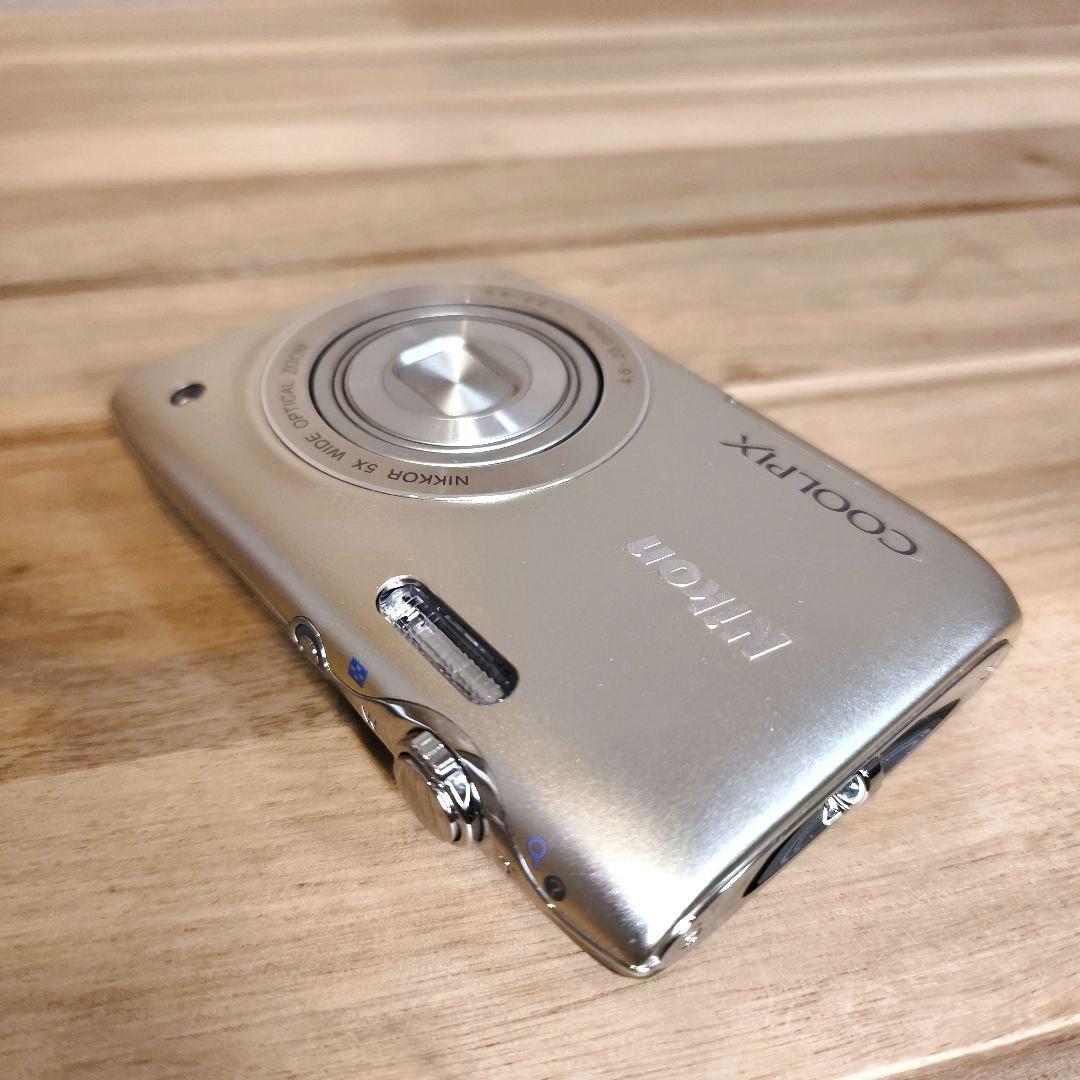 良品　Nikon COOLPIX S3100 シャンパンシルバー　箱　説明書付き