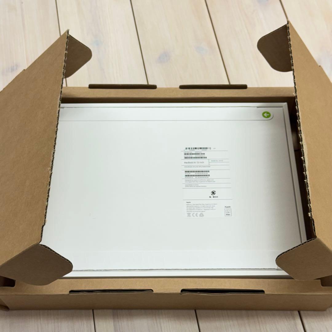 MacBook本体 MacBook Air M3 16GB RAM 512GB Storage