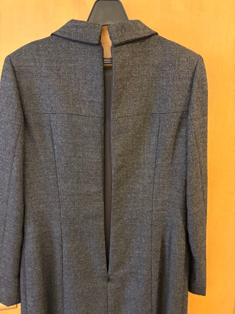 courrèges ダークグレー ひざ丈ワンピース