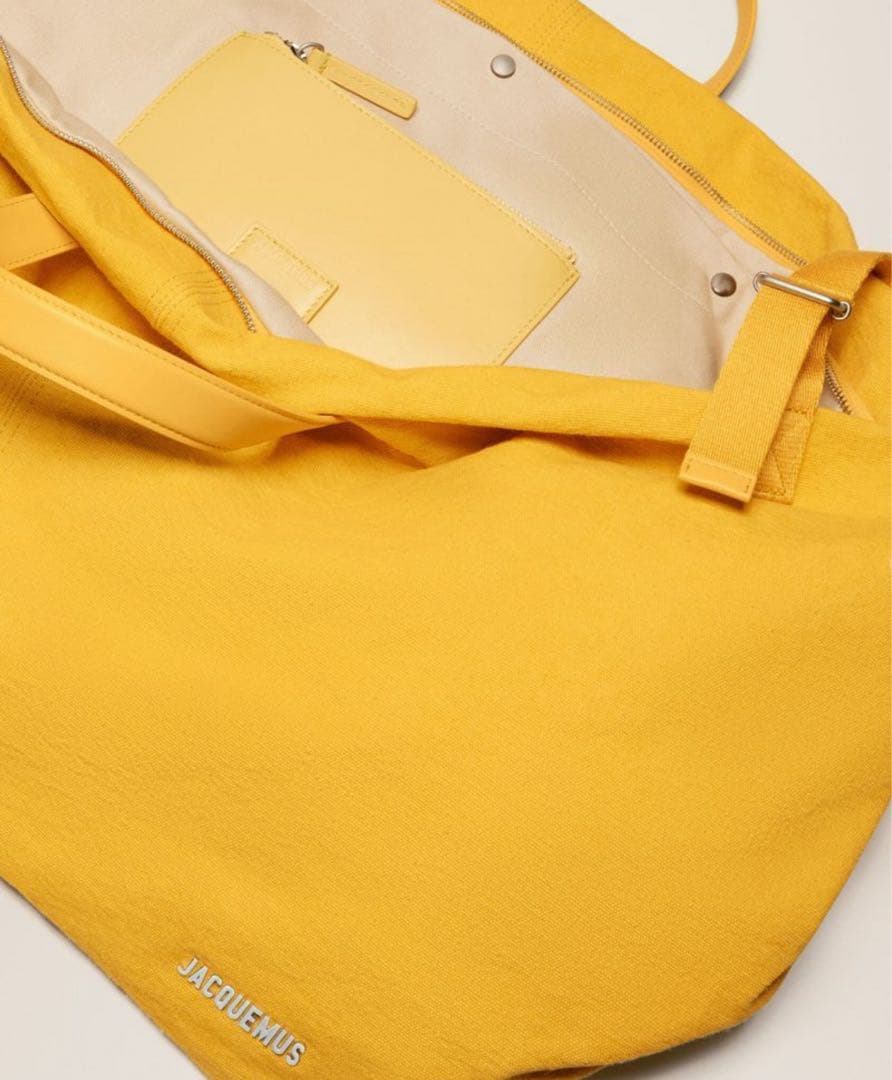 Jacquemus イエロー トラベルバッグ