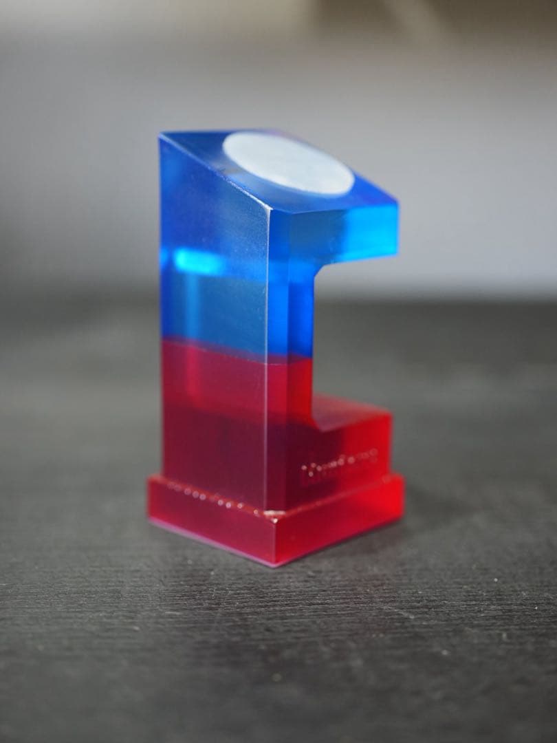 腕時計スタンド クリアレジンムントル バイカラー