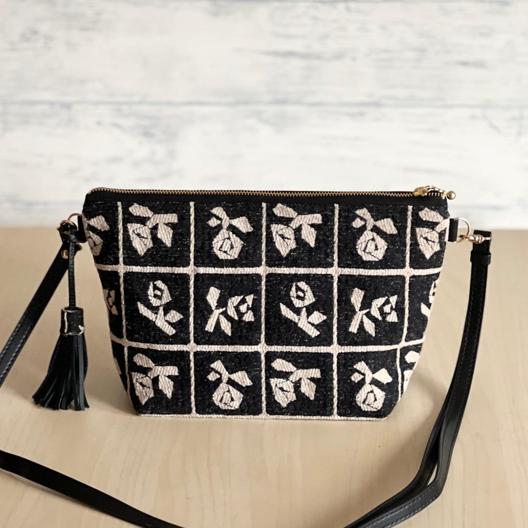 ミナペルホネン Lulu beigeショルダーバッグMB509-052