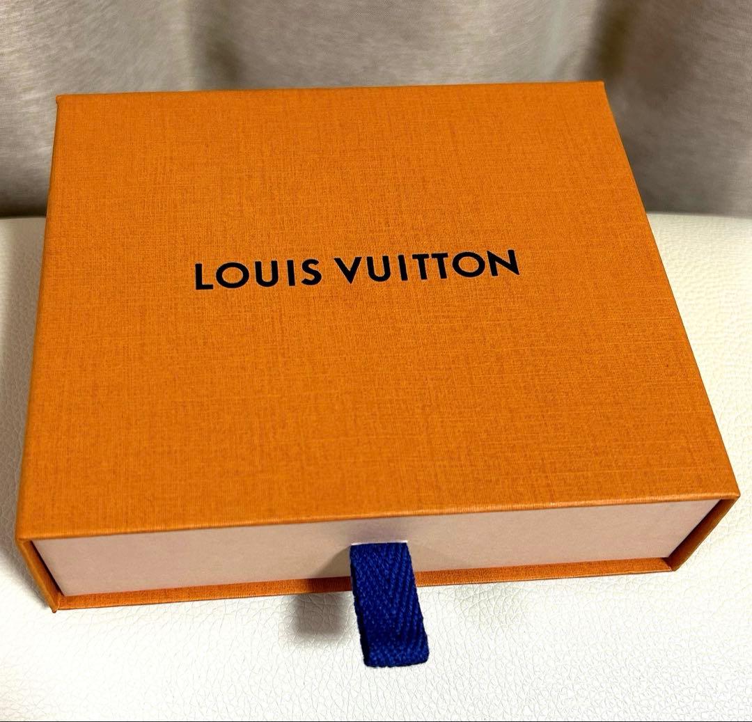 天*吏様 ルイヴィトン モノグラムエクリプス ジッピーパース ヴェルティカ