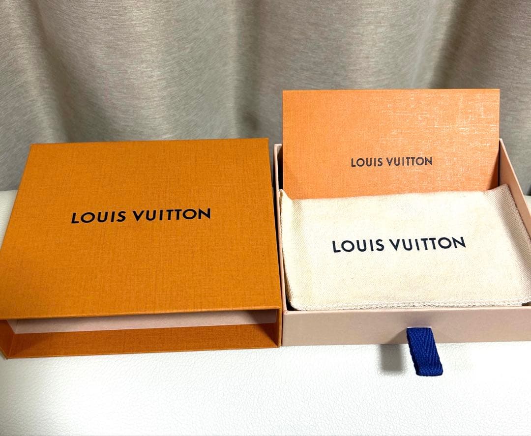 天*吏様 ルイヴィトン モノグラムエクリプス ジッピーパース ヴェルティカ