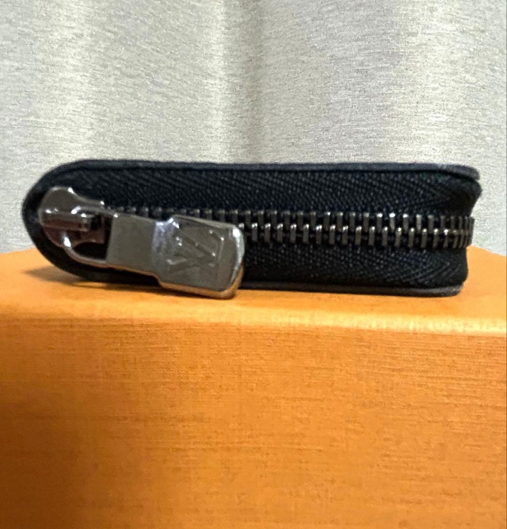 天*吏様 ルイヴィトン モノグラムエクリプス ジッピーパース ヴェルティカ